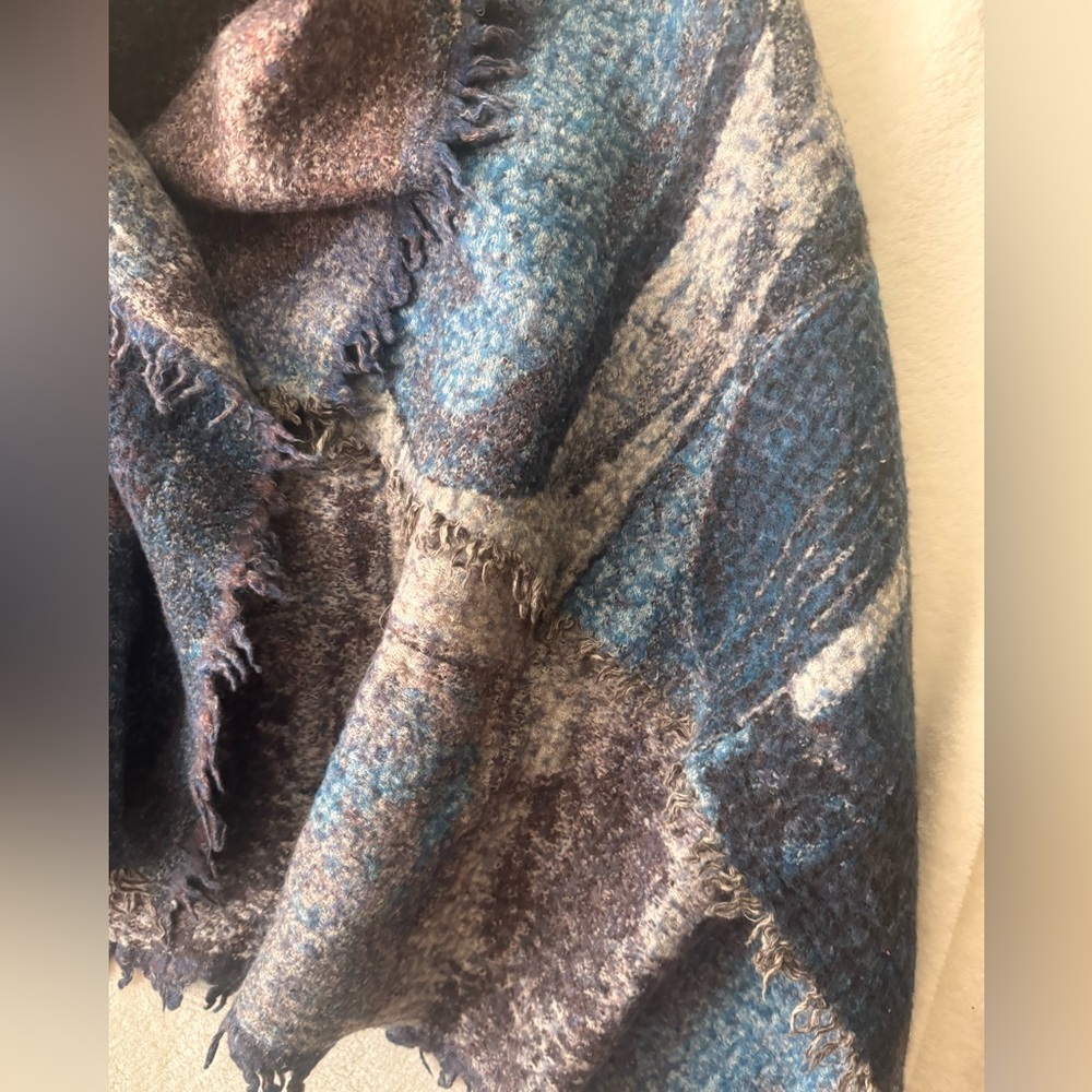 Aritzia Wilfred Blanket Wool Scarf Shawl Mosaic Shawl Wrap Boho Cozy Warm - Picture 6 of 16